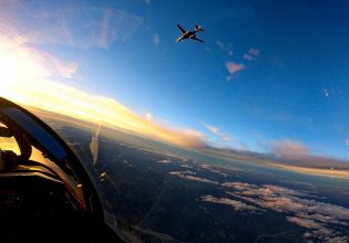 Μητσοτάκης: «Σας είμαστε ευγνώμονες» το μήνυμά του για τη γιορτή της Πολεμικής Αεροπορίας