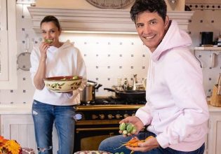 Σάκης Ρουβάς: Μαζί με την Ζυγούλη και τα παιδιά του