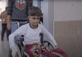 Ο 11χρονος Asif συνεχίζει να κυνηγά τα όνειρά του εν μέσω πολέμου