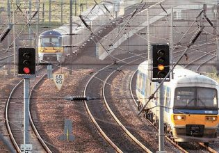 Προειδοποιήσεις για απώλειες 10.000 θέσεων εργασίας στην κατασκευή σιδηροδρόμων στη Βρετανία