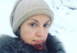 Ηθοποιός από τη Ρωσία σκοτώθηκε από ουκρανική επίθεση εν ώρα παράστασης σε στρατιώτες