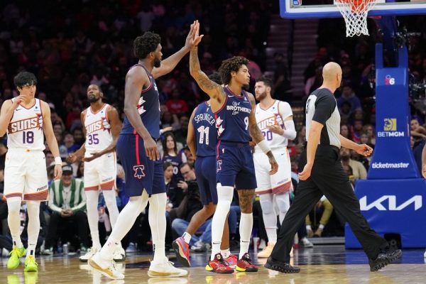 Σίξερς – Σανς 112-100: Πήρε το ντέρμπι η Φιλαδέλφεια