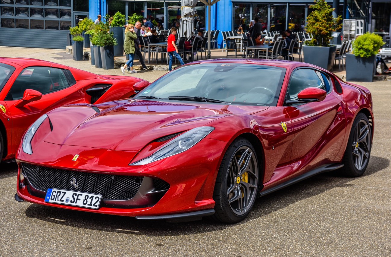 Βρετανία: Ferrari κλάπηκε μέσα σε δευτερόλεπτα - Βίντεο με τη δράση της συμμορίας στο Λονδίνο