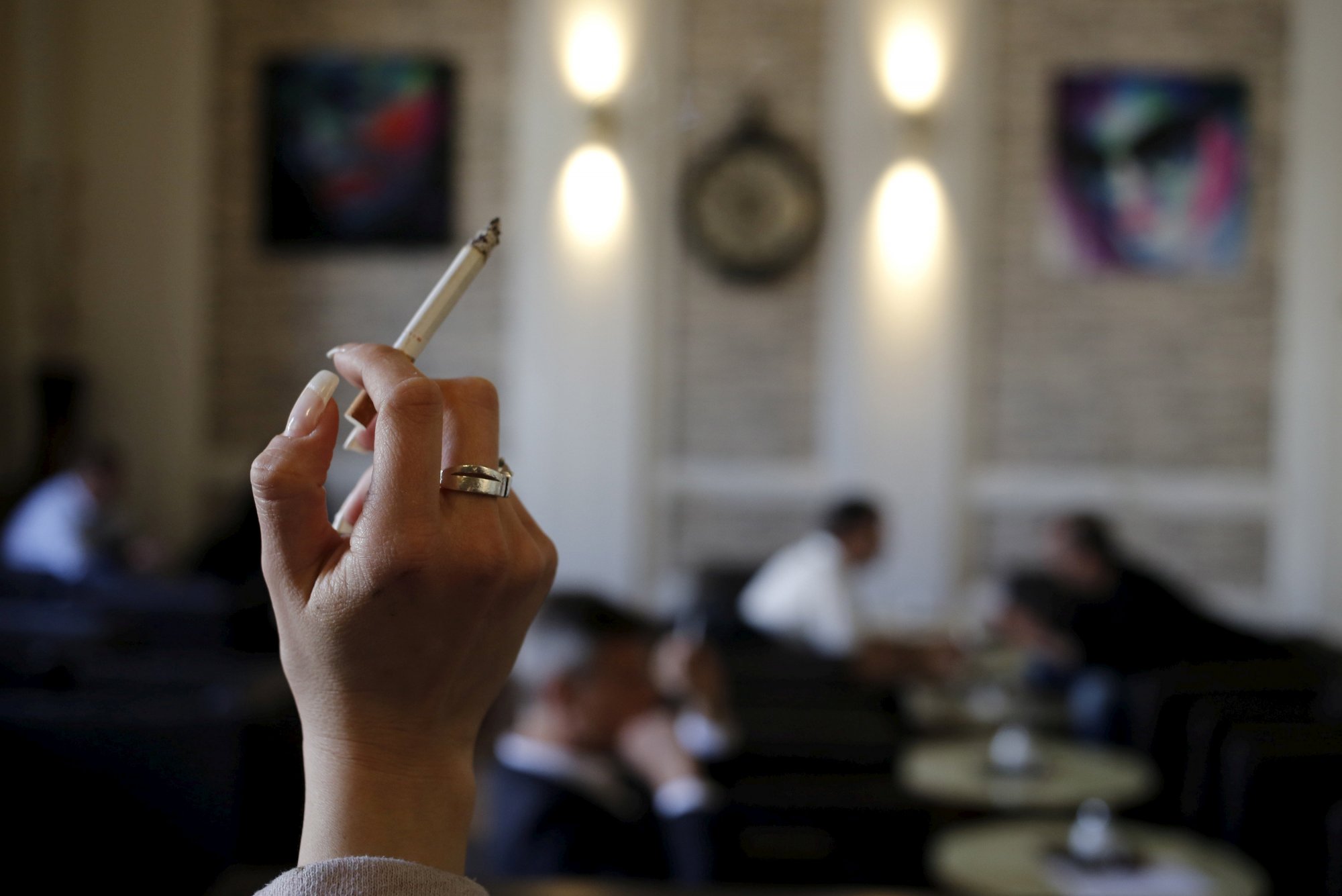 Κάπνισμα: Η Νέα Ζηλανδία αλλάζει γνώμη για την πλήρη απαγόρευση του τσιγάρου