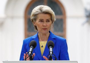 Υποσχέσεις Ούρσουλα φον ντερ Λάιεν για ένταξη της Ουκρανίας στην ΕΕ – «Θα πάτε στο επόμενο στάδιο, αν…»