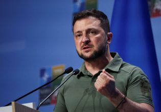 Ουκρανία: Περισσότερα αντιαεροπορικά μέσα ζητά ο Ζελένσκι – Τι θέλει να προστατεύσει