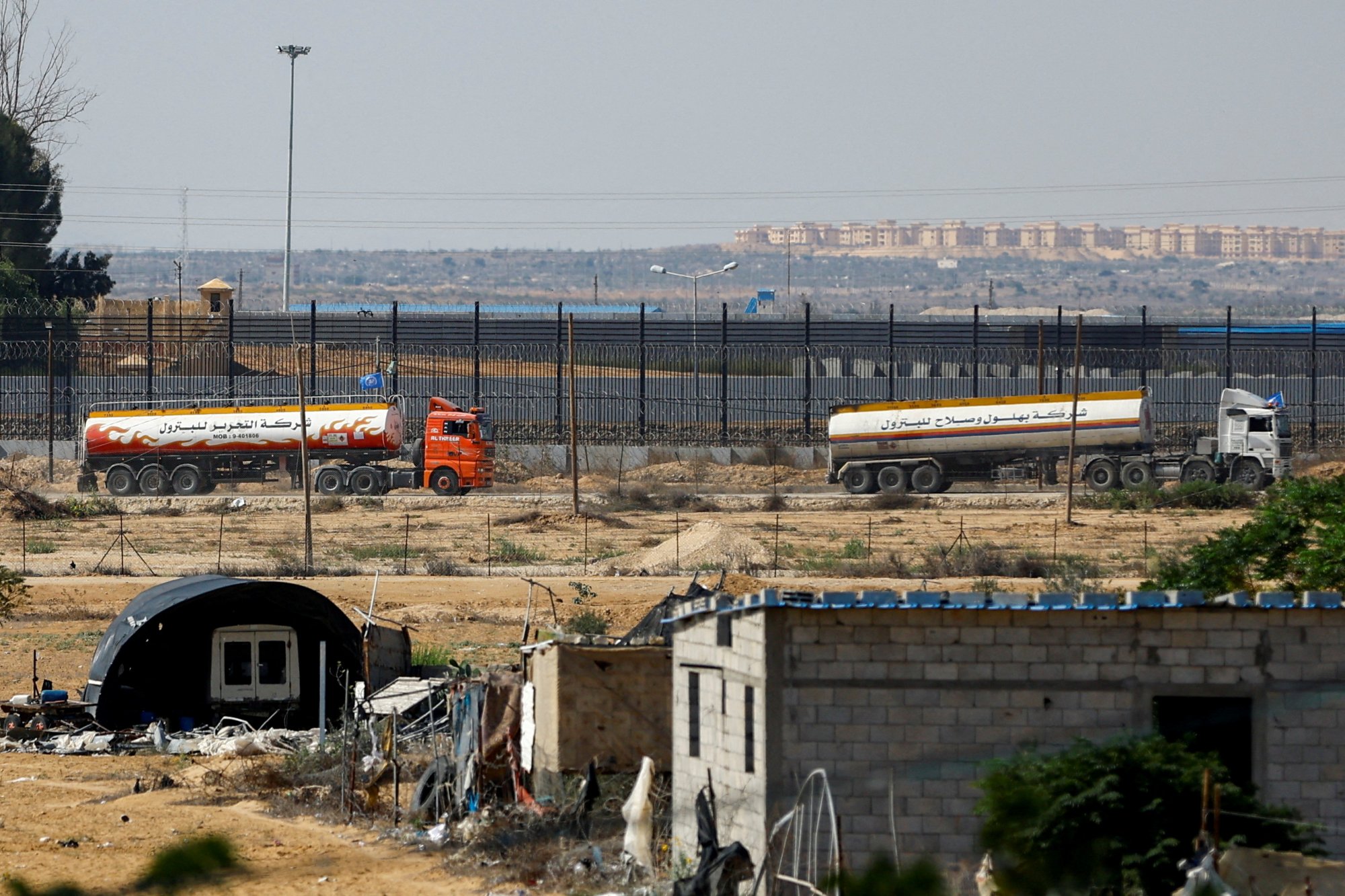 Το Ισραήλ έδωσε έγκριση να περάσουν καύσιμα στη Γάζα μόνο για τα φορτηγά του ΟΗΕ