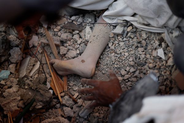 Χαμάς: Το Ισραήλ διαπράττει σφαγές για να καλύψει τις αποτυχίες του