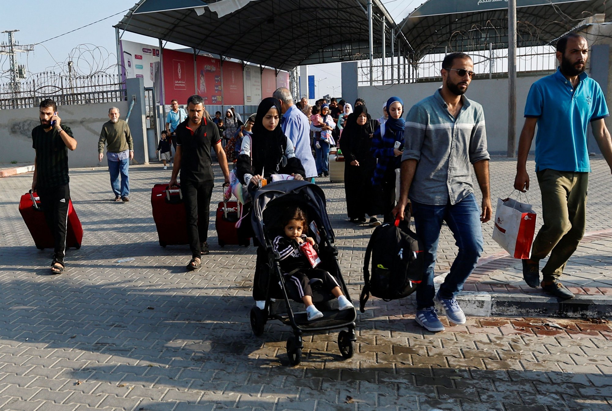 Αίγυπτος: Θα βοηθήσουμε να περάσουν από τη Γάζα 7.000 ξένοι ή διπλής υπηκοότητας πολίτες
