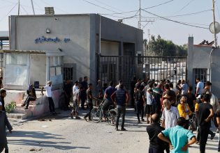 Γάζα: Η Χαμάς αναστέλλει την απομάκρυνση ξένων πολιτών – 60 όμηροι αγνοούνται