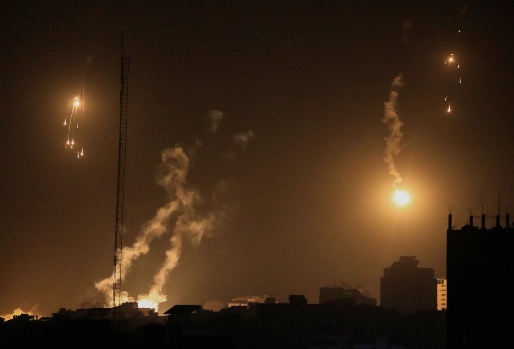 Λωρίδα της Γάζας: Πάνω από 30 νεκροί από ισραηλινό βομβαρδισμό στον προσφυγικό καταυλισμό Αλ Μαγκάζι