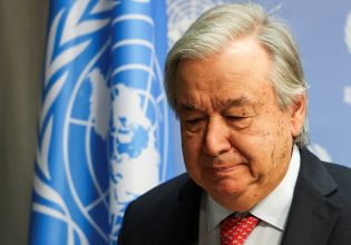 ΟΗΕ: Ο Αντόνιο Γκουτέρες αποκάλεσε «Αχτίδα ελπίδας και ανθρωπιάς» την παράταση της εκεχειρίας στη Γάζα.