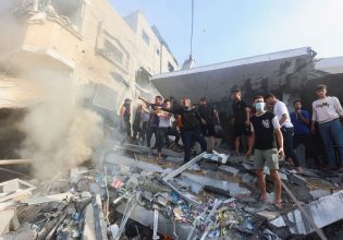 Γάζα: «Είδαμε τον θάνατο με τα μάτια μας» – Ανατριχιάζει η περιγραφή οικογένειας που θάφτηκε από χαλάσματα