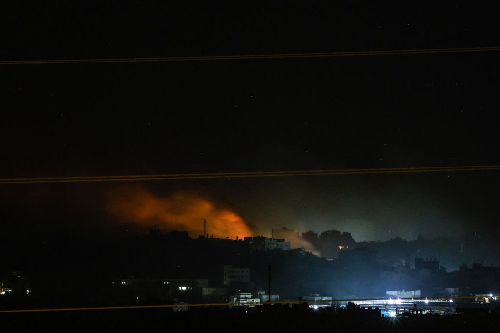 Live: Χωρισμένη στα δύο η Δυτική Όχθη όπως και η Γάζα – Νέες επιθέσεις σε νοσοκομεία