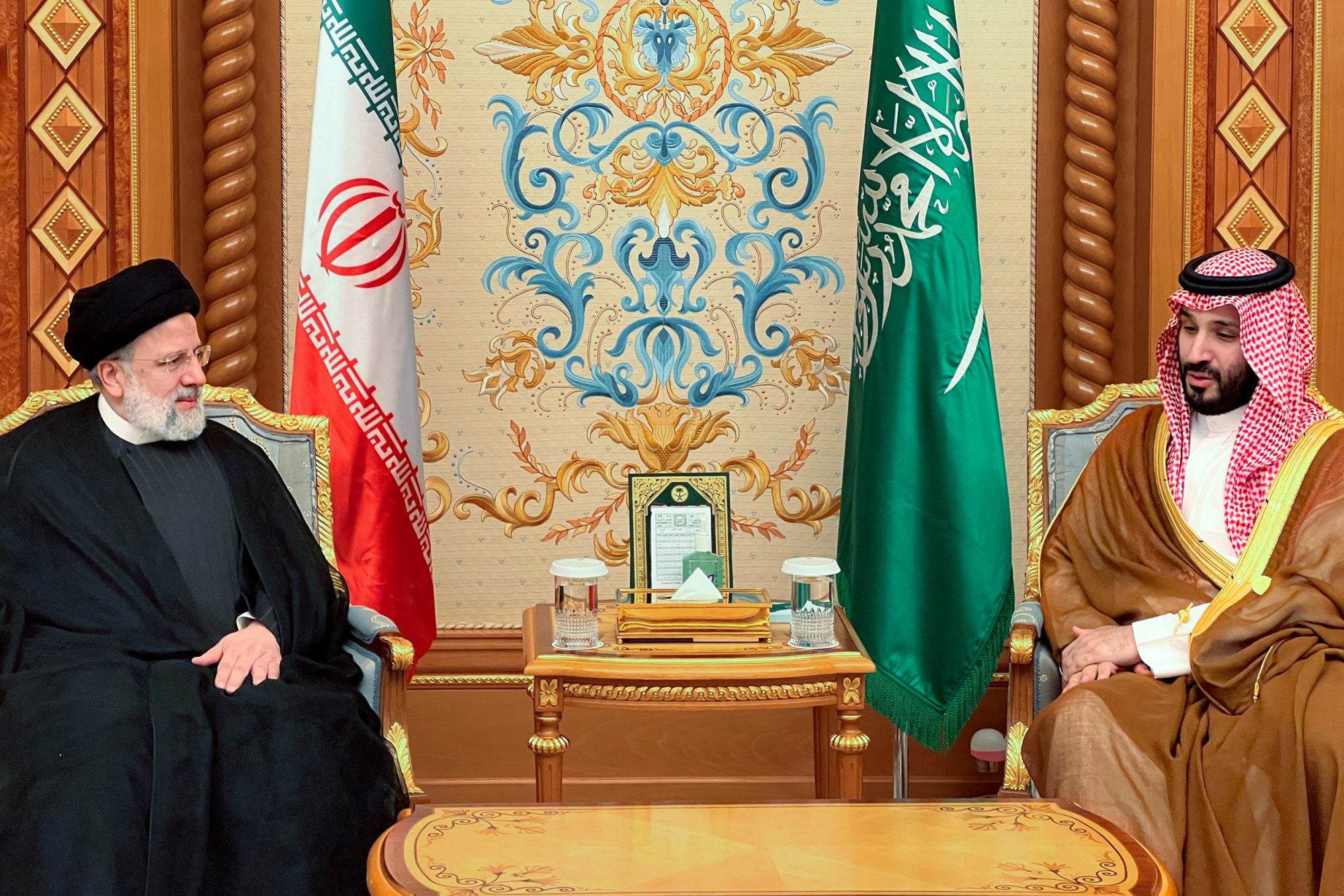 Ριάντ: Ο πρίγκιπας της Σαουδικής Αραβίας συναντήθηκε με τον πρόεδρο του Ιράν