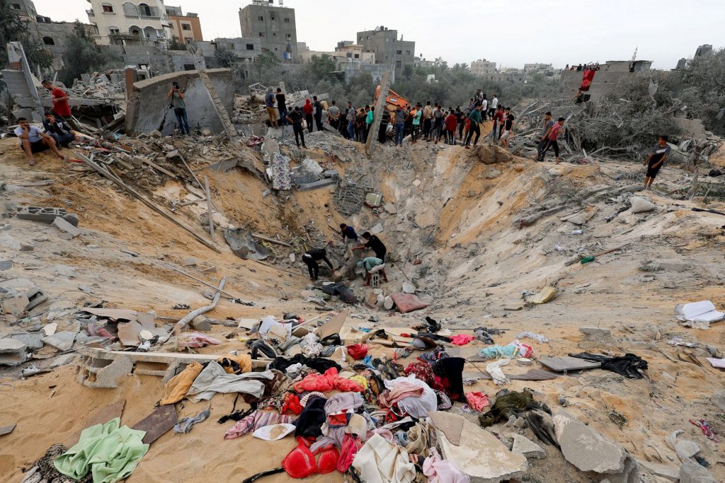 Γάζα: Άμεσες παύσεις των εχθροπραξιών και ανθρωπιστικούς διαδρόμους ζητά η ΕΕ