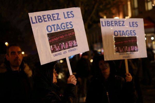 Ο πολιτικός καιροσκοπισμός της Ακροδεξιάς και ο «αγώνας» κατά του αντισημιτισμού