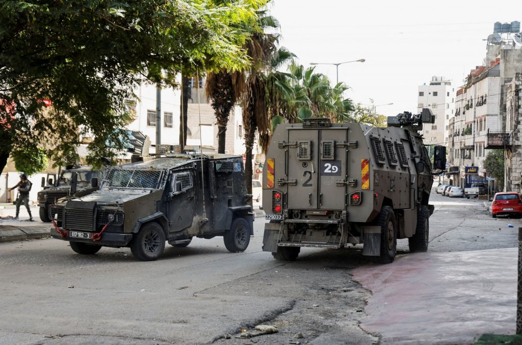 Δυτική Όχθη: Ο Ισραηλινός στρατός «πολιορκεί» νοσοκομεία – Τουλάχιστον έξι νεκροί
