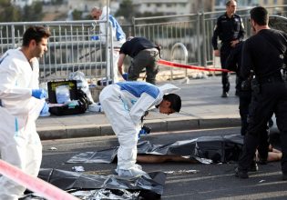 Ιερουσαλήμ: Η στιγμή της επίθεσης στη στάση του λεωφορείου – Βίντεο ντοκουμέντο