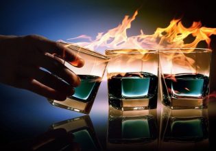 Με μισή μεζούρα τζιν και λίγο αψέντι