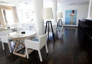 ΞEE: «Τέλος ανθεκτικότητας» μόνον για τους μήνες υψηλής ζήτησης – Πλαφόν στο Airbnb