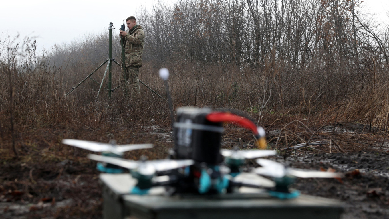 Η ρωσική αντιαεροπορική άμυνα αναχαίτισε drone πάνω από περιοχή της Μόσχας