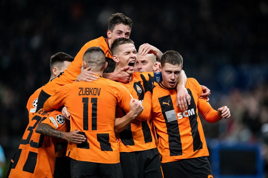 Έκανε την έκπληξη η Σαχτάρ απέναντι στην Μπαρτσελόνα (1-0) – Μεγάλη νίκη για την Ντόρτμουντ (2-0)