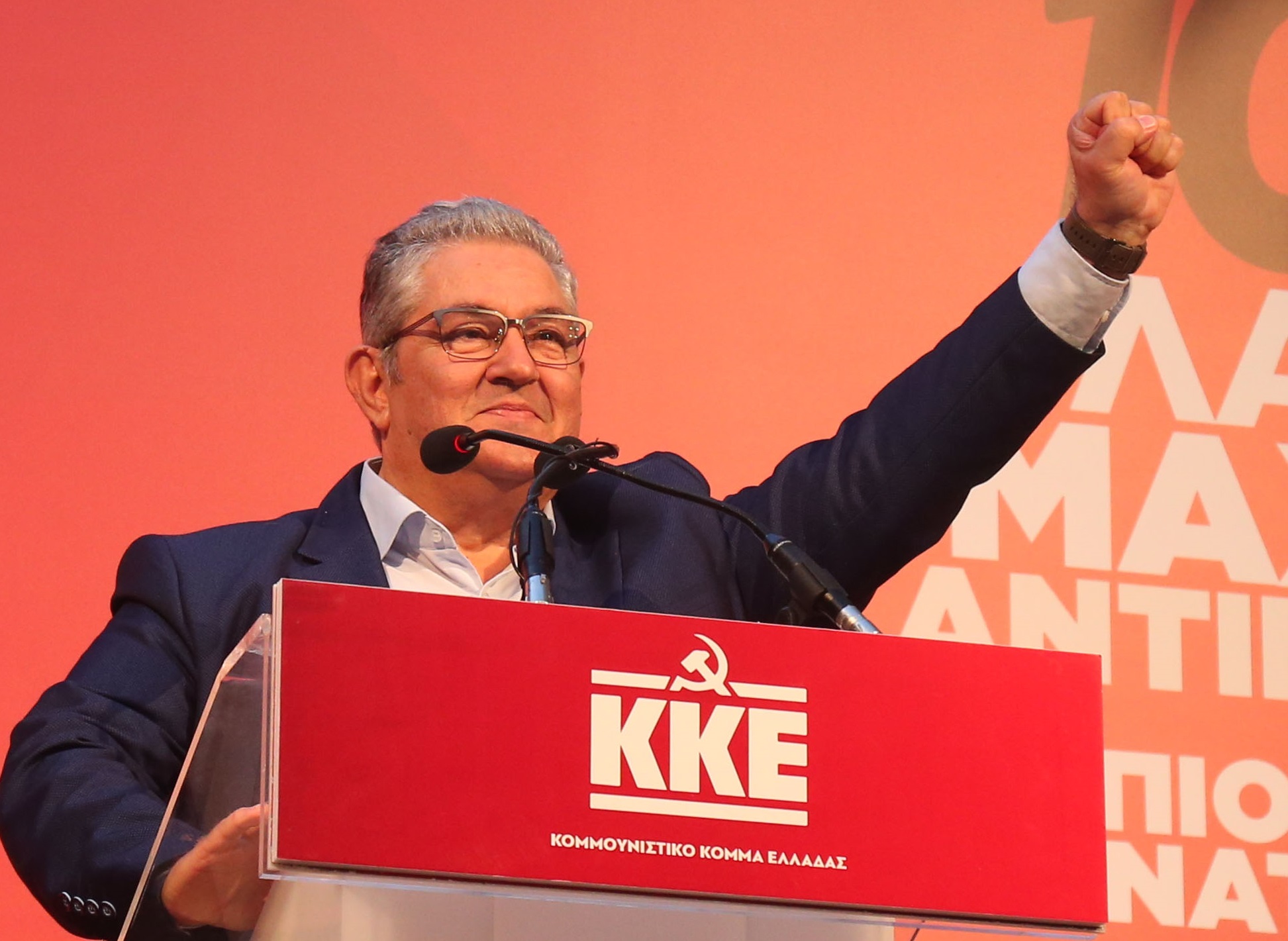 «Αυτοί είστε...» ευτυχώς: Πώς στέλνει ο Κασσελάκης ψηφοφόρους στον Κουτσούμπα