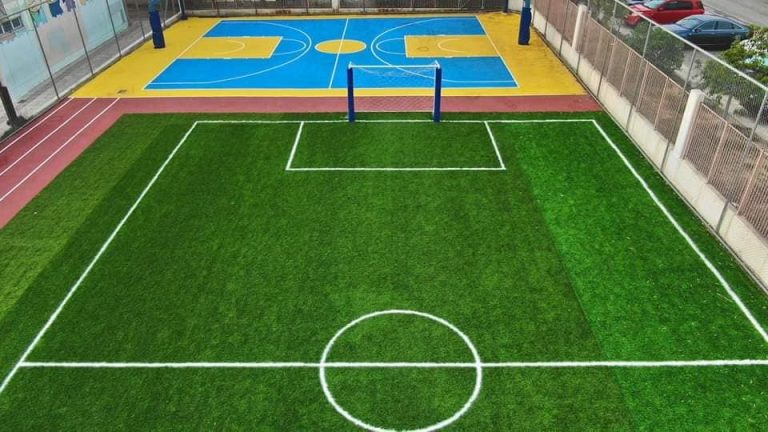 «Ανοιχτά προαύλια τα Σαββατοκύριακα» στη Γλυφάδα για παιχνίδι και άθληση