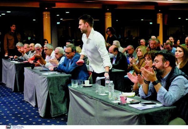 Η χαμένη σχέση με το σήμερα