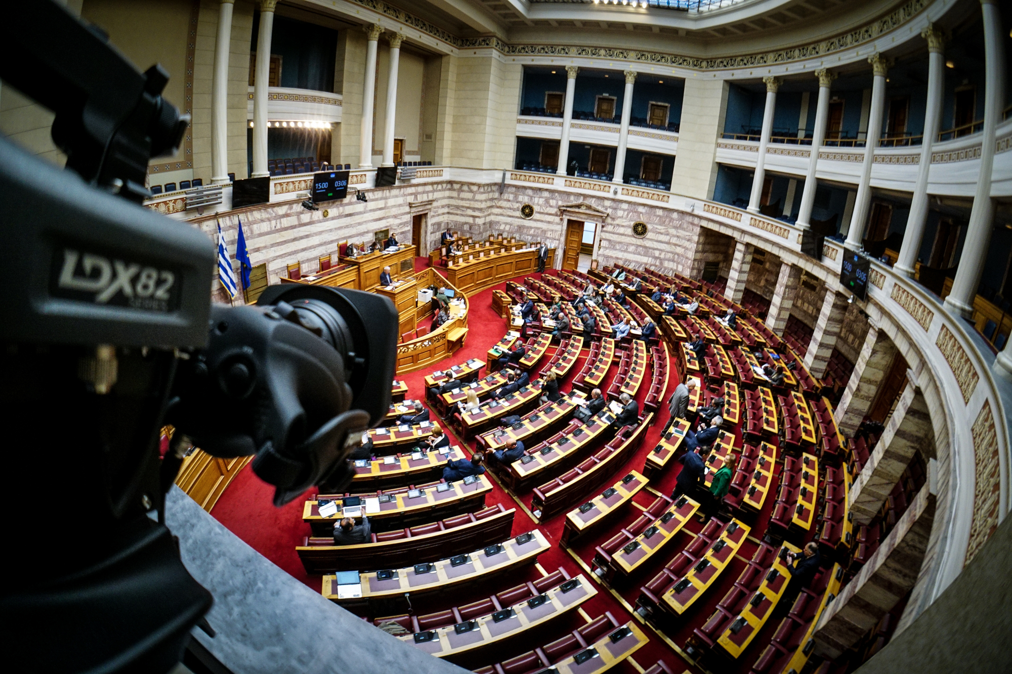 Βουλή: Live η συζήτηση για τη Θεσσαλία και τον Έβρο