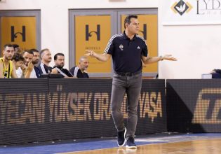 Σέρβος δημοσιογράφος εκνεύρισε τον Δημήτρη Ιτούδη (vid)