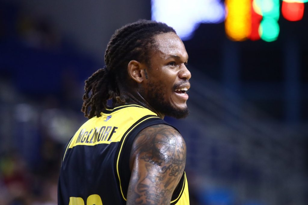 Ανησυχία στην ΑΕΚ: Τραυματίστηκε ο ΜάκΛεμορ