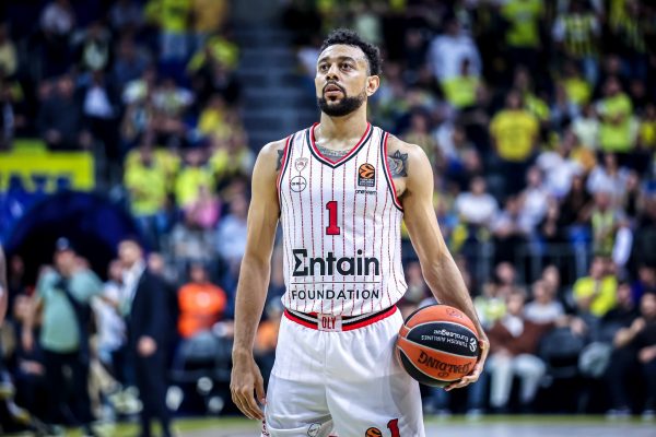 Το καθαρό φάουλ στον Γκος που δεν δόθηκε στο φινάλε