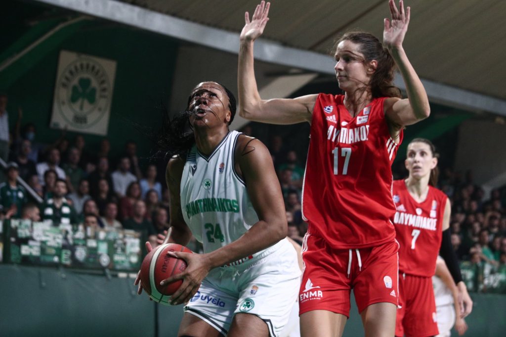 Παναθηναϊκός – Ολυμπιακός 56-55: «Πράσινο» στις λεπτομέρειες το ντέρμπι