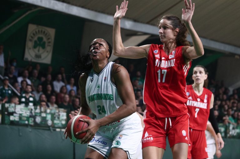 Παναθηναϊκός – Ολυμπιακός 56-55: «Πράσινο» στις λεπτομέρειες το ντέρμπι