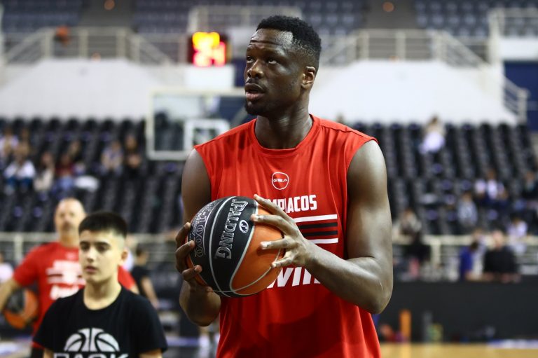 Triple double με ασίστ ο Φαλ κόντρα στον ΠΑΟΚ – Ρεκόρ 29 ετών