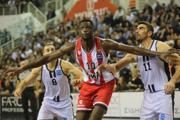 ΠΑΟΚ – Ολυμπιακός 63-77: Εφυγαν με το διπλό από την Πυλαία οι Ερυθρόλευκοι