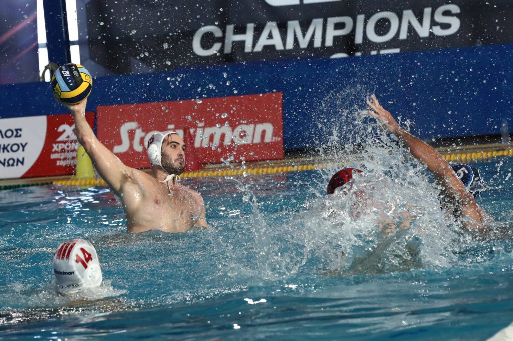 Εύκολο μεσημέρι και 10Χ10 για τον Ολυμπιακό (28-9)