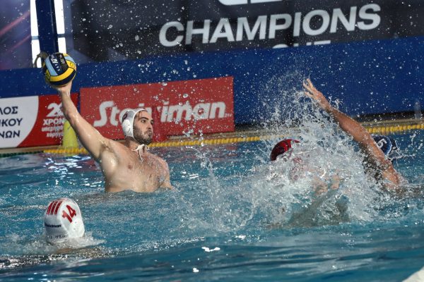 Εύκολο μεσημέρι και 10Χ10 για τον Ολυμπιακό (28-9)