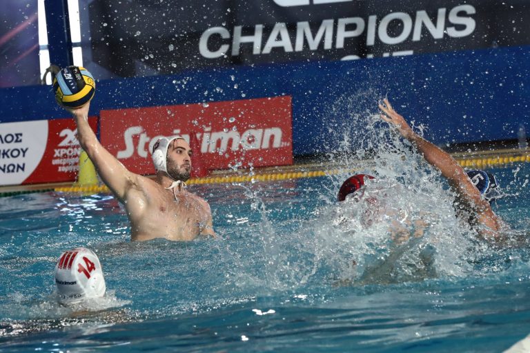 Εύκολο μεσημέρι και 10Χ10 για τον Ολυμπιακό (28-9)