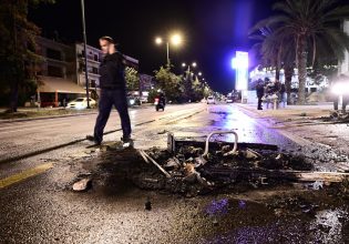 Νέα διαμαρτυρία Ρομά στη Μεσογείων – Έκλεισαν δύο λωρίδες στο ρεύμα προς Αθήνα