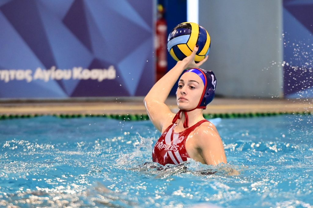 Εθνικός – Ολυμπιακός 5-13: Άνετη νίκη και 9Χ9 για τις Ερυθρόλευκες