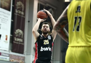 Μαρούσι – Ολυμπιακός 83-111: «Πετούσαν φωτιές» Πίτερς και Κάνααν