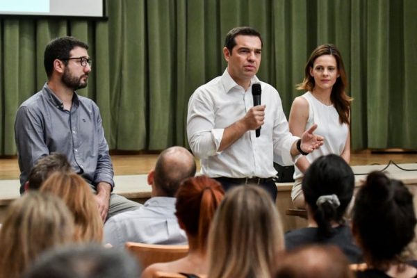 «Μπαράζ» επαφών Τσίπρα για την εικόνα διάλυσης στον ΣΥΡΙΖΑ – Είδε και τον Ηλιόπουλο