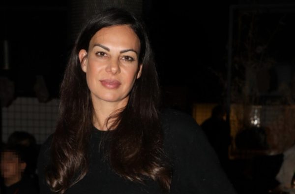 Σοκάρει η περιγραφή του οδηγού για την «έξαλλη» Εύη Βατίδου: «Μας κυνηγούσε επί 100 μέτρα, σχεδόν μας πάτησε»