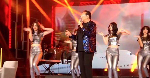 Ο Λευτέρης Πανταζής στέλνει τους τηλεθεατές του MEGA… στον «έβδομο ουρανό»