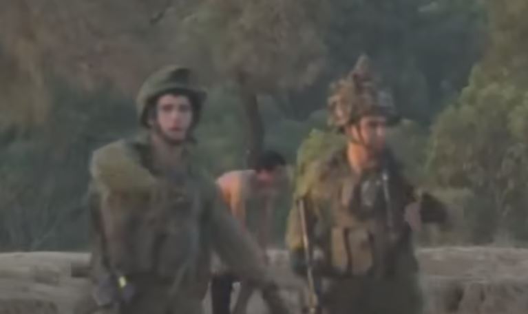 Ισραήλ: «Έστησαν σύλληψη μαχητή της Χαμάς στο μουσικό φεστιβάλ» - Τι δείχνει η ανάλυση του βίντεο
