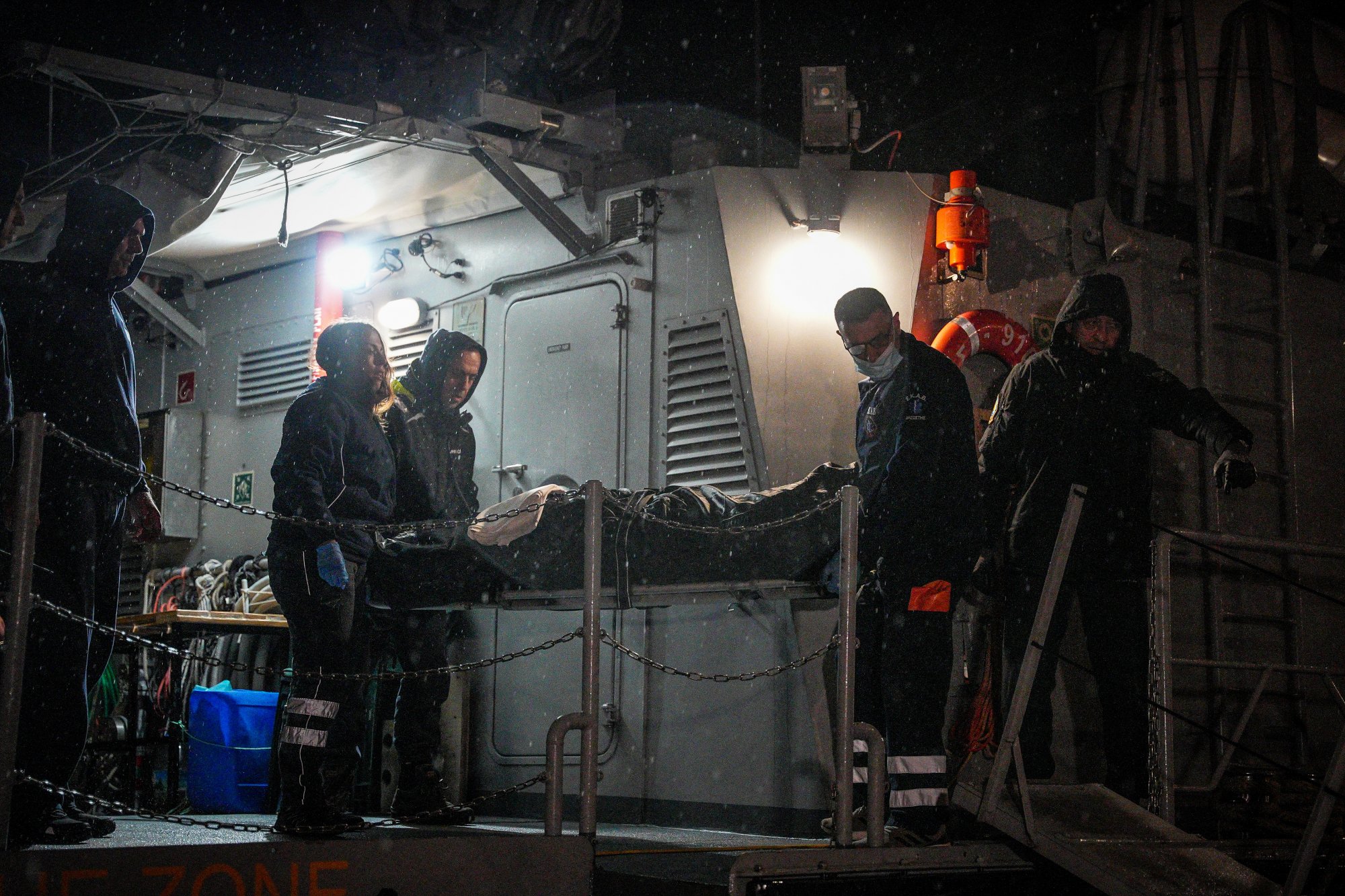 Ναυάγιο στη Λέσβο: Νέα στοιχεία - Δεν είχε δηλωθεί η μηχανική βλάβη, Αιγύπτιος ναύτης ο νεκρός