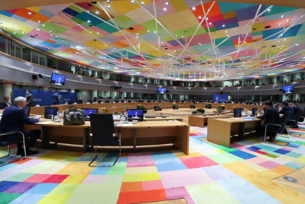 Εκκρεμότητες εν μέσω πολέμων και πιθανή τριήμερη Σύνοδος Κορυφής